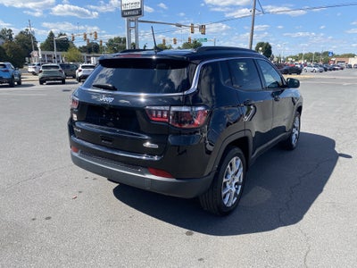 2022 Jeep Compass Latitude Lux