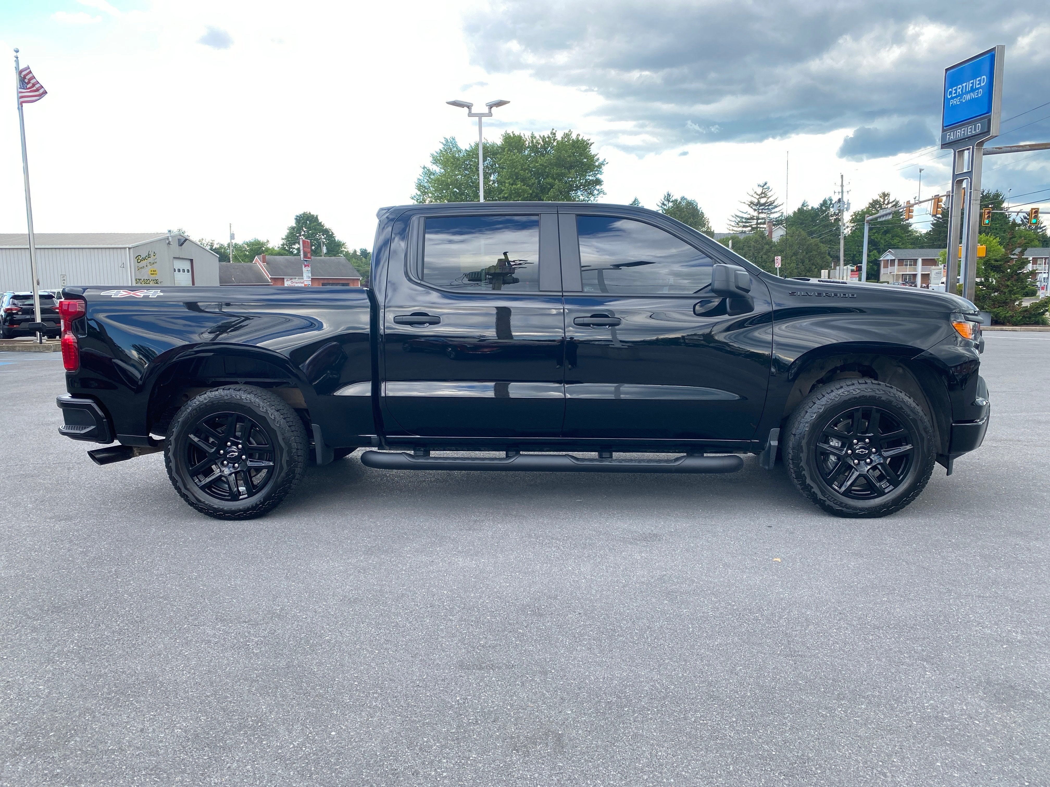 2025 Chevrolet Silverado 1500 Custom