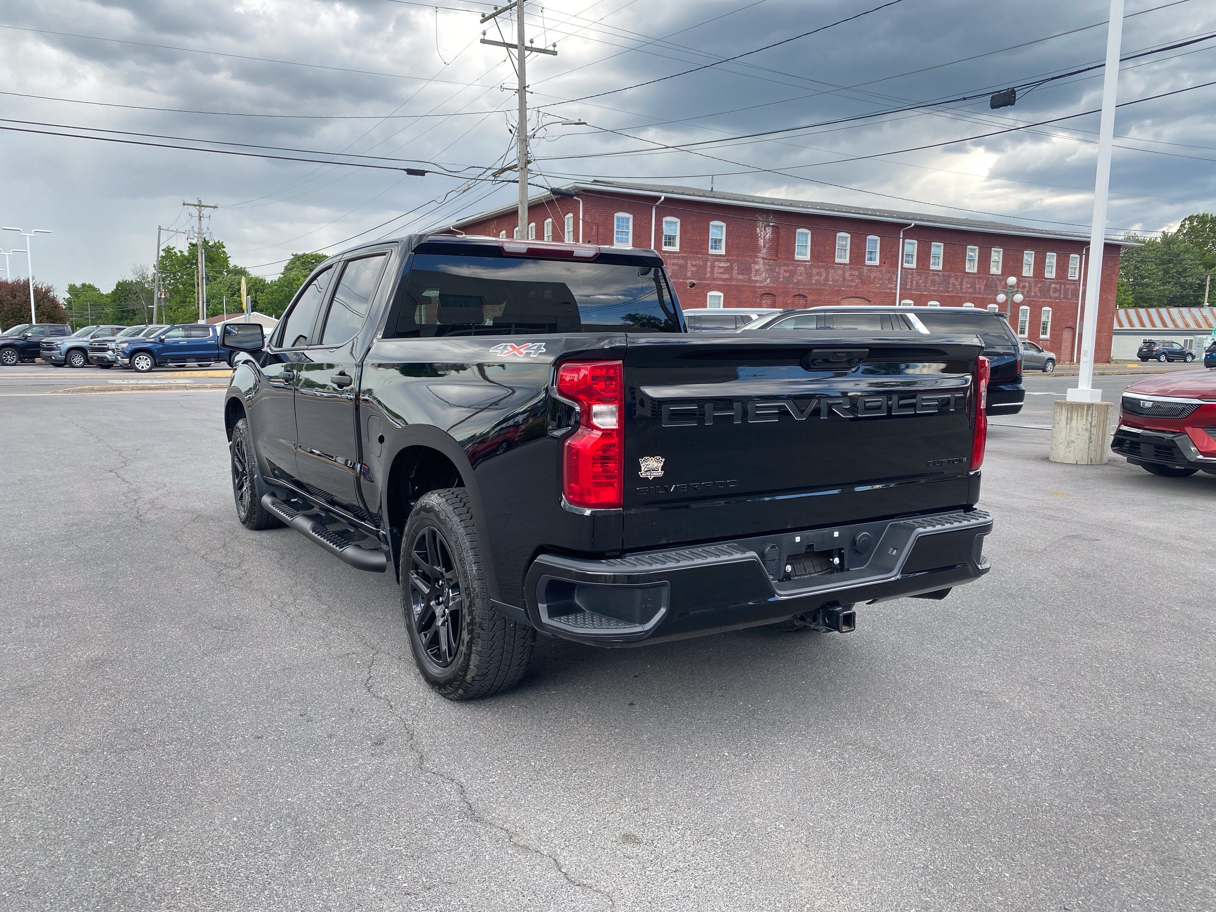 2025 Chevrolet Silverado 1500 Custom
