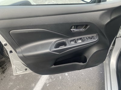 2023 Nissan Versa SV