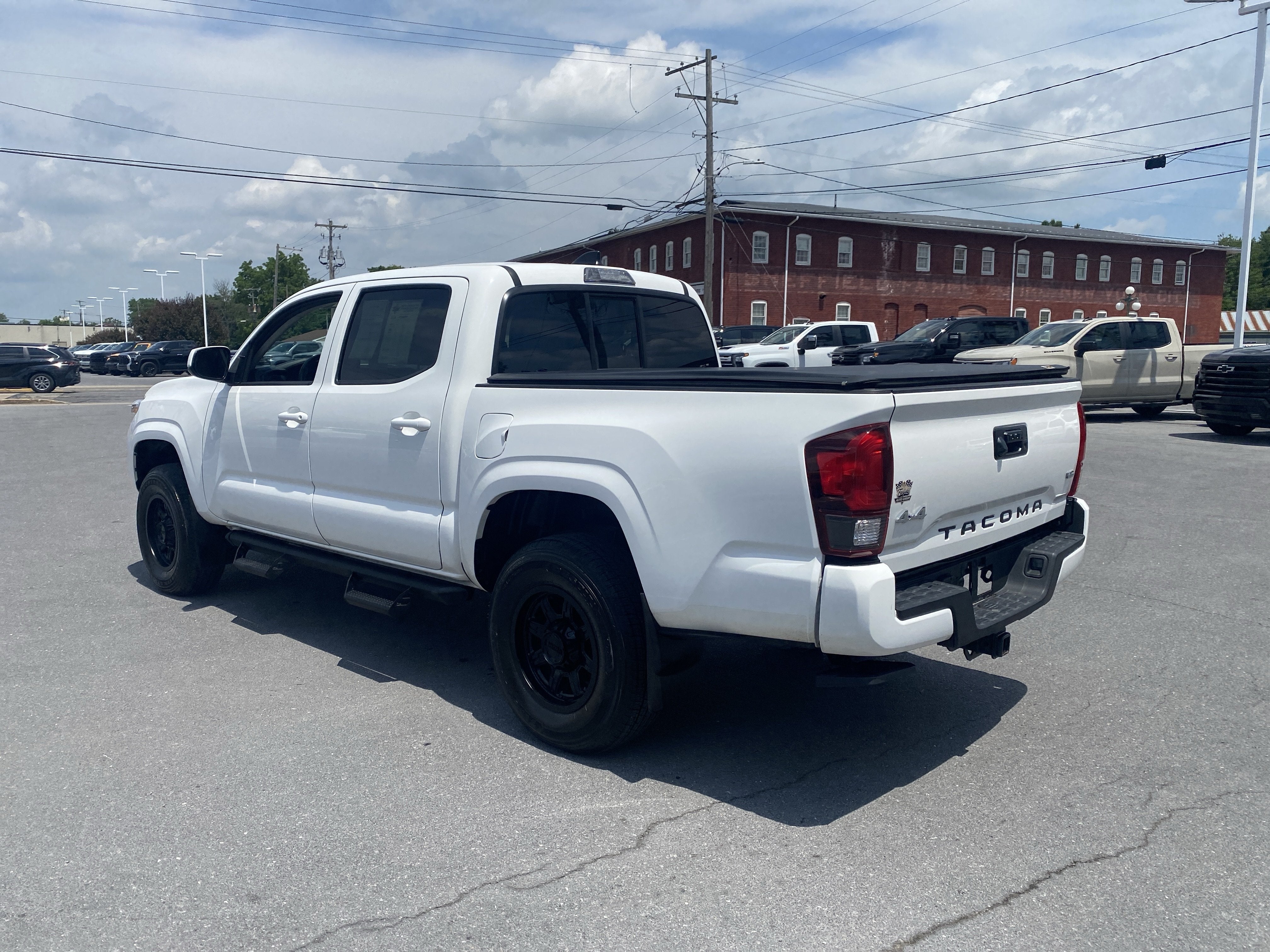 2023 Toyota Tacoma SR V6