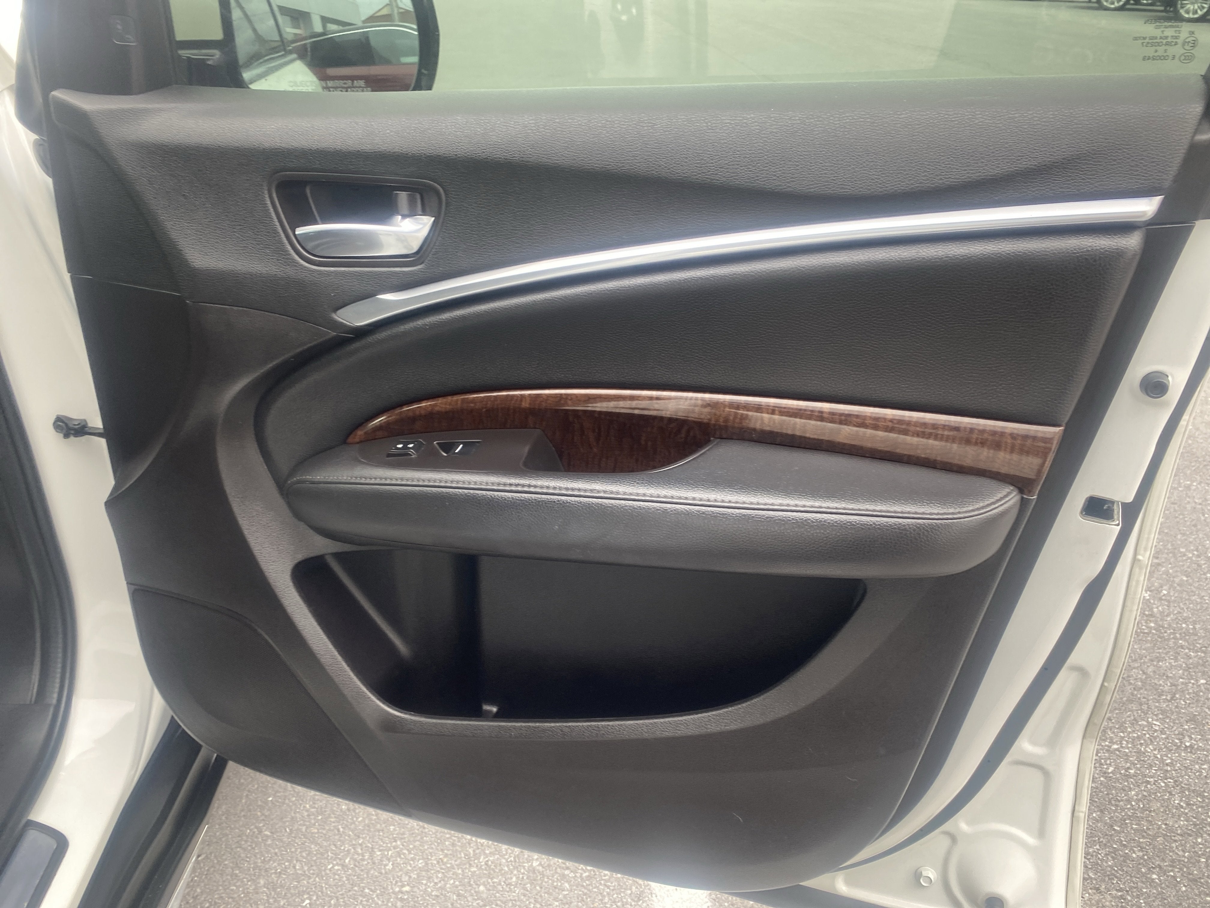 2017 Acura MDX w/Technology Package