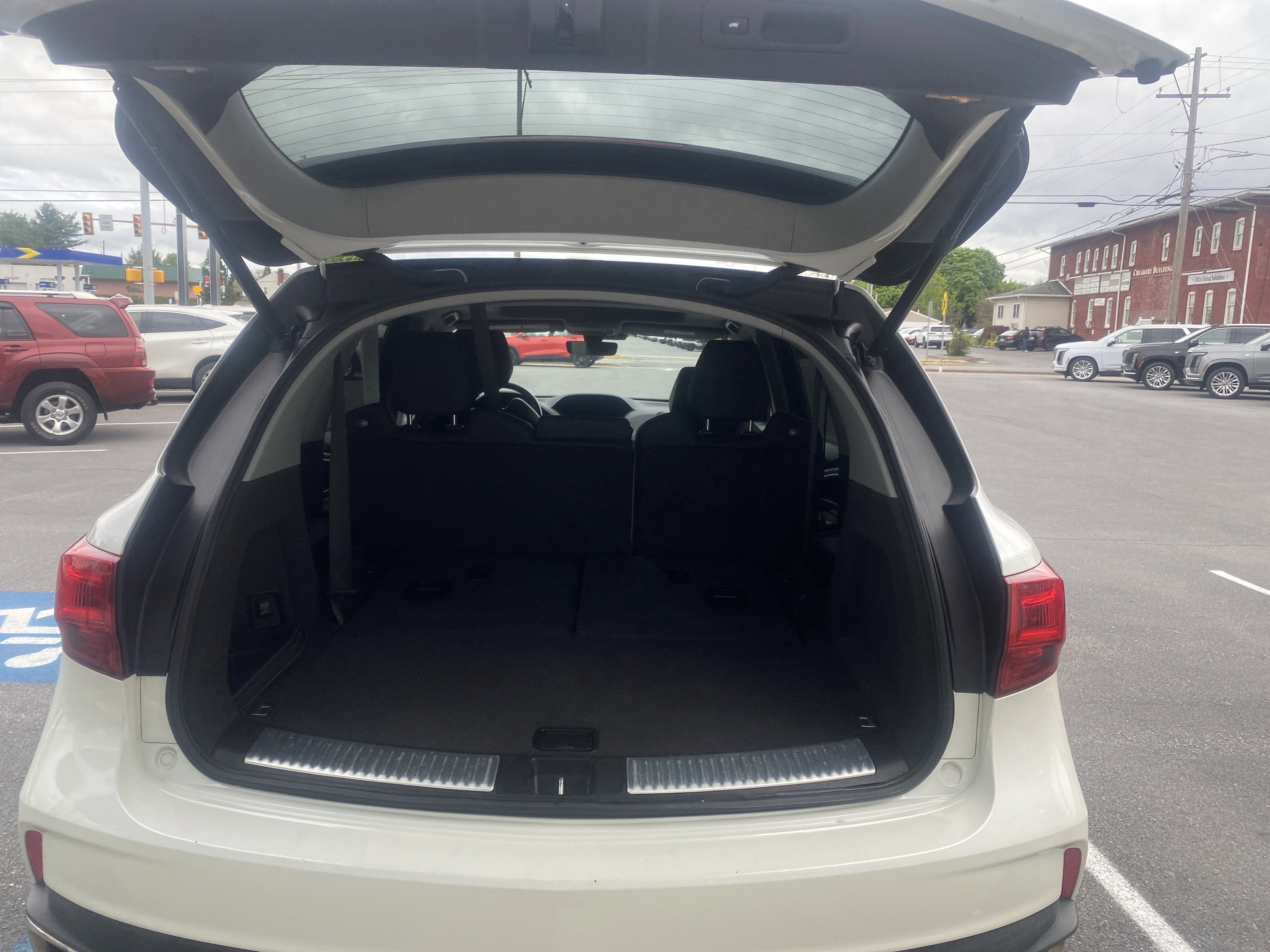 2017 Acura MDX w/Technology Package