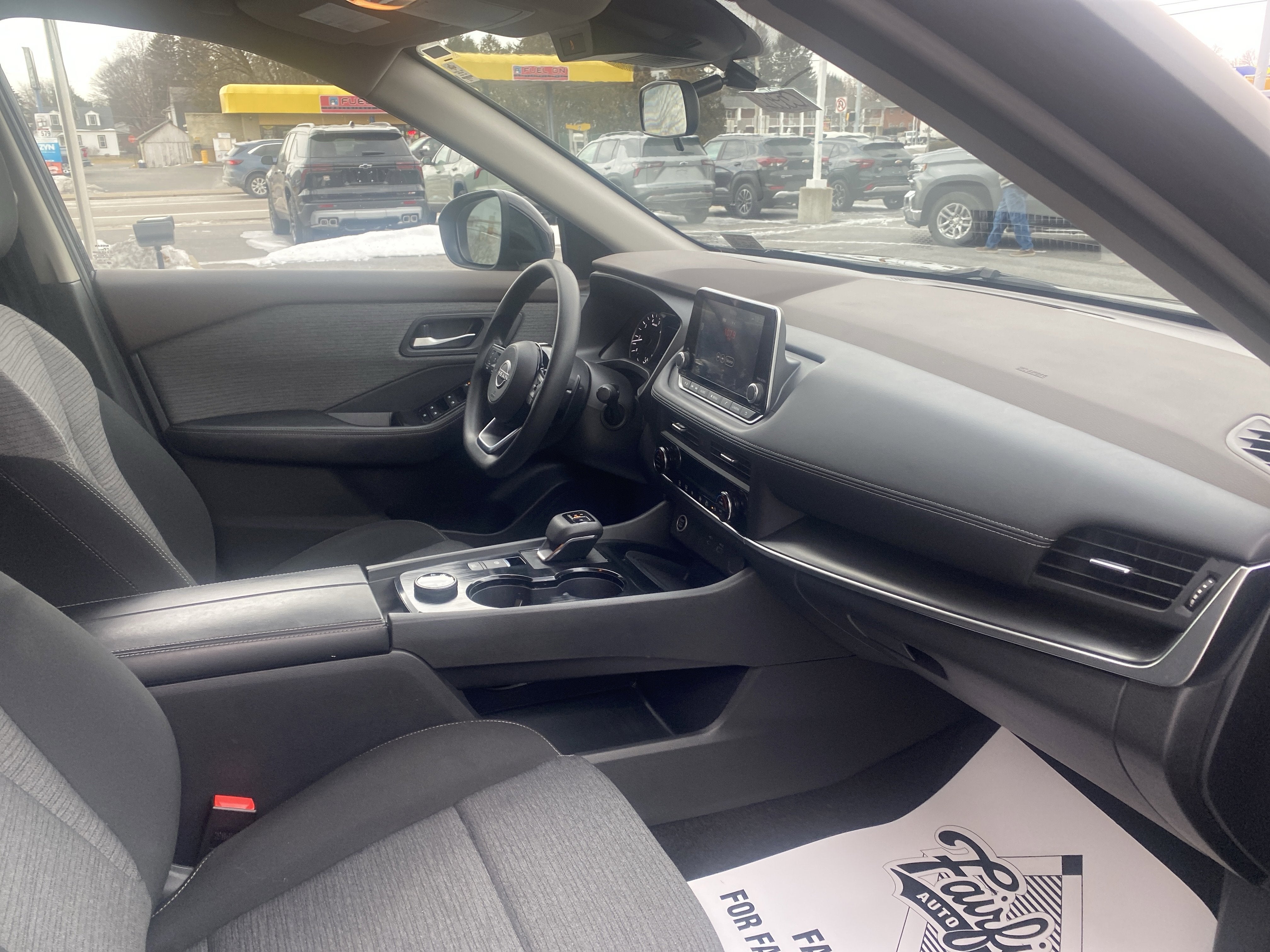 2023 Nissan Rogue SV