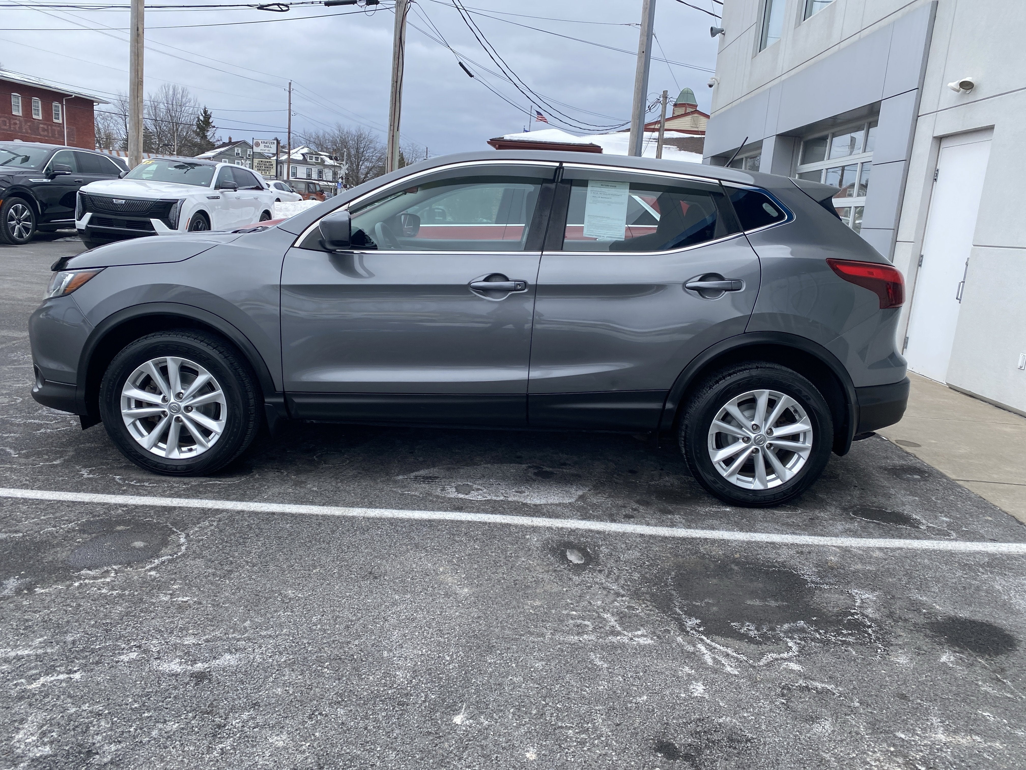 2017 Nissan Rogue Sport S