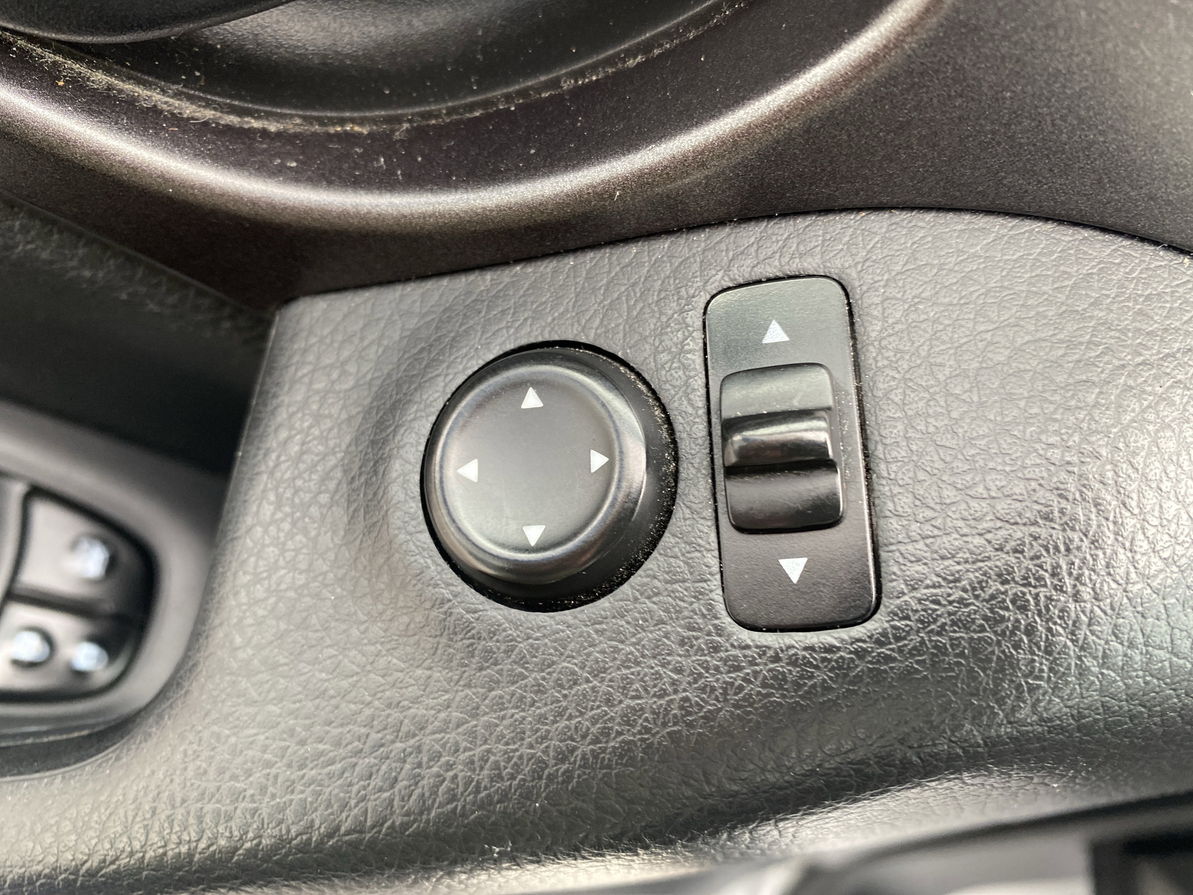 2017 Nissan Rogue Sport S