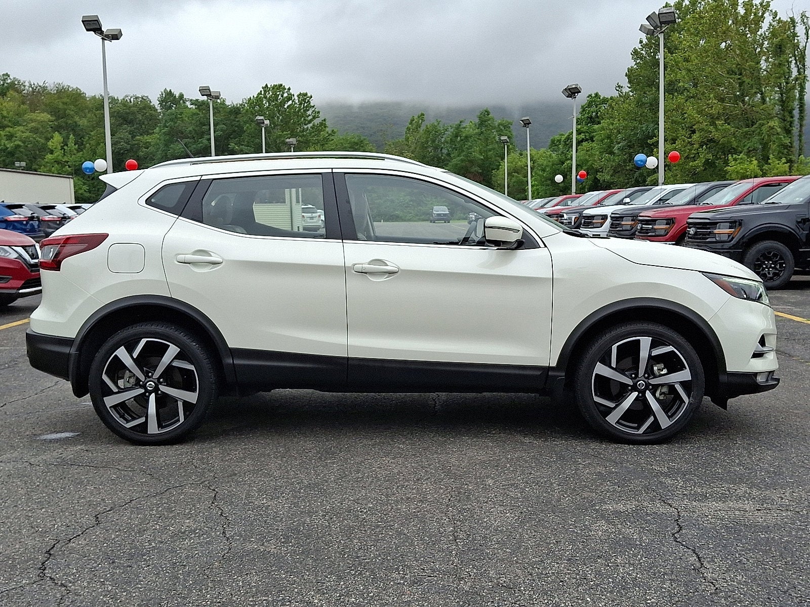 2021 Nissan Rogue Sport SL