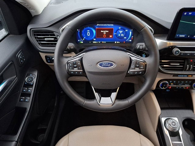 2022 Ford Escape Titanium Hybrid