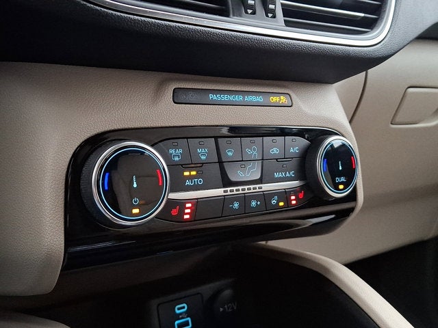 2022 Ford Escape Titanium Hybrid