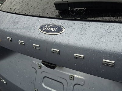 2022 Ford Escape Titanium Hybrid