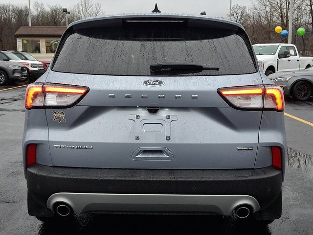 2022 Ford Escape Titanium Hybrid