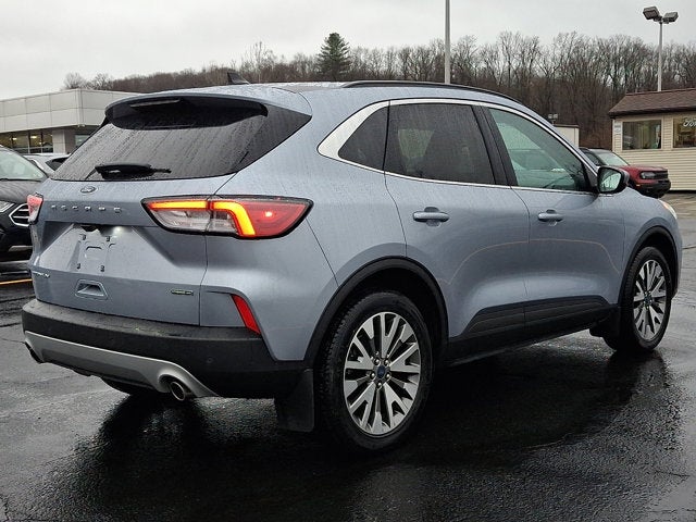2022 Ford Escape Titanium Hybrid