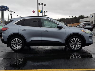 2022 Ford Escape Titanium Hybrid