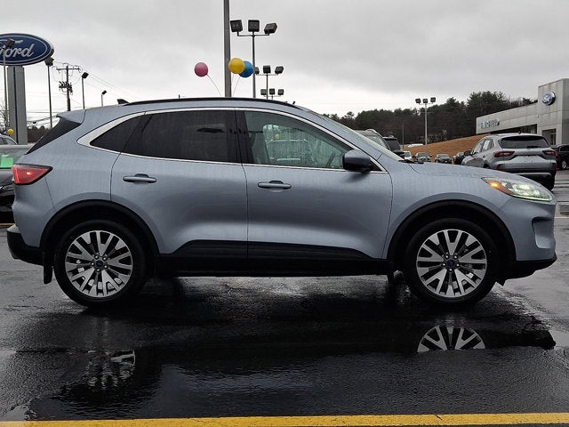 2022 Ford Escape Titanium Hybrid