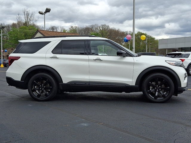 2022 Ford Explorer ST-Line