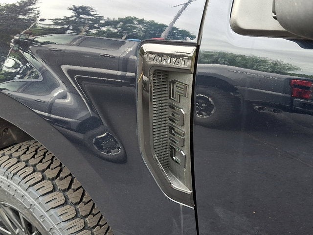 2022 Ford Super Duty F-350 SRW LARIAT