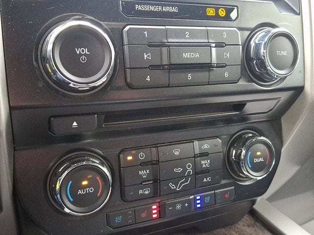 2017 Ford Super Duty F-350 SRW Lariat