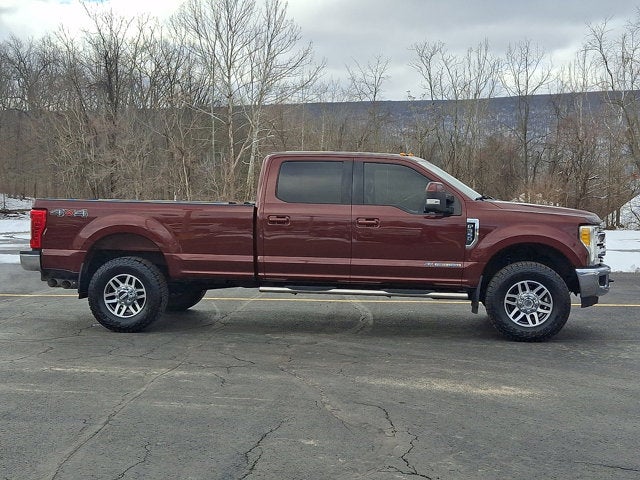 2017 Ford Super Duty F-350 SRW Lariat