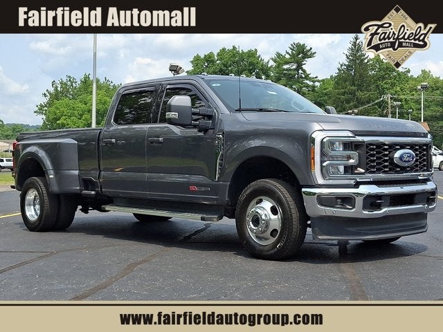 2023 Ford Super Duty F-350 DRW LARIAT