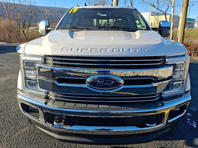 2019 Ford Super Duty F-450 DRW LARIAT