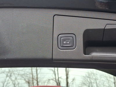 2022 Cadillac XT4 AWD Premium Luxury