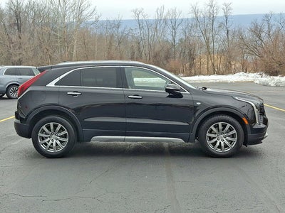 2022 Cadillac XT4 AWD Premium Luxury