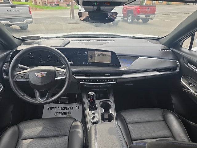 2024 Cadillac XT4 AWD Sport