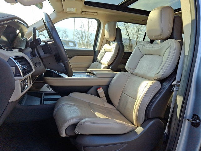 2022 Lincoln Navigator L Reserve