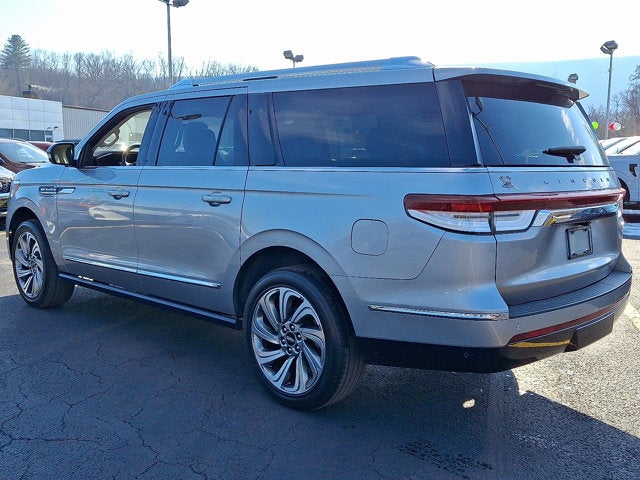 2022 Lincoln Navigator L Reserve