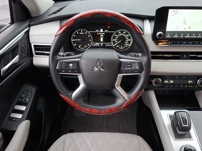 2022 Mitsubishi Outlander SEL