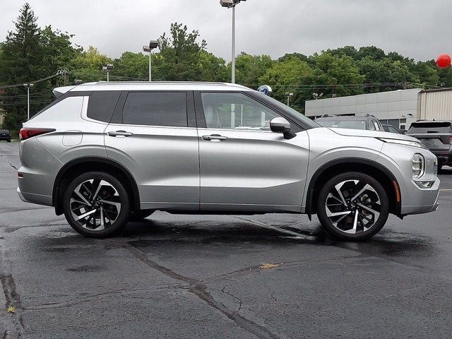 2022 Mitsubishi Outlander SEL