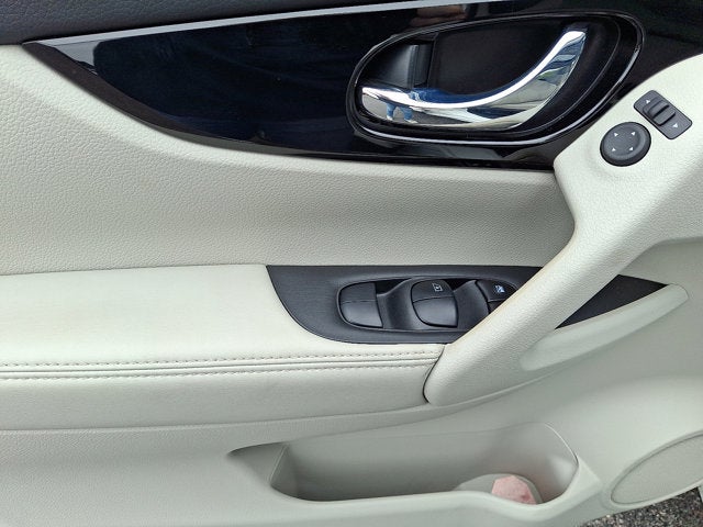 2021 Nissan Rogue Sport SL